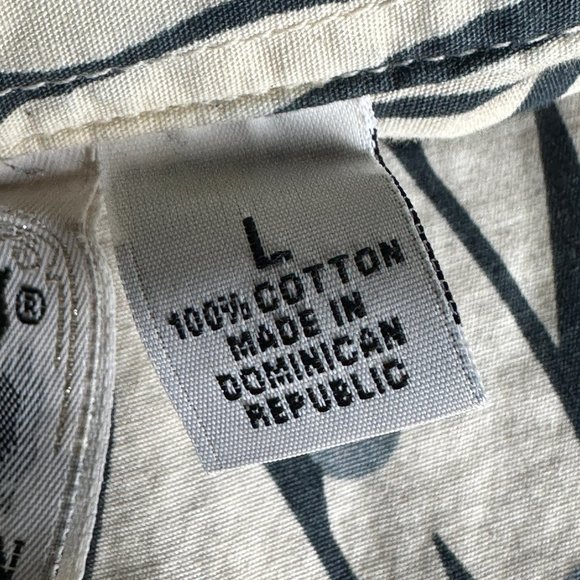 Kennington - Short Sleeve Button-Down Shirt - Large - Picture 9 of 10